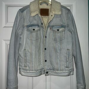 Women’s Levi’s Trucker Sherpa Jacket